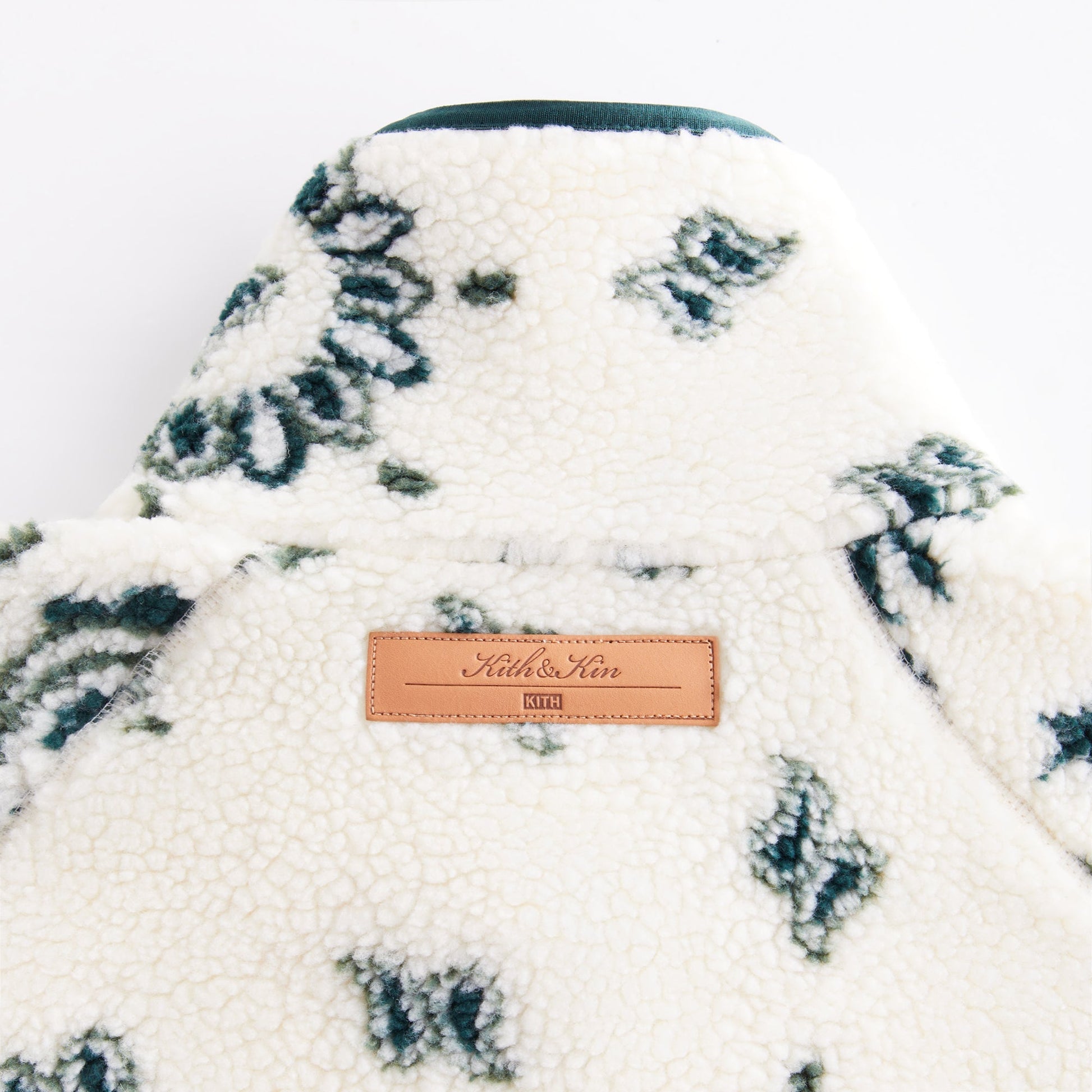 Kith Women Grayson Paisley Jacquard Sherpa - Sandrift