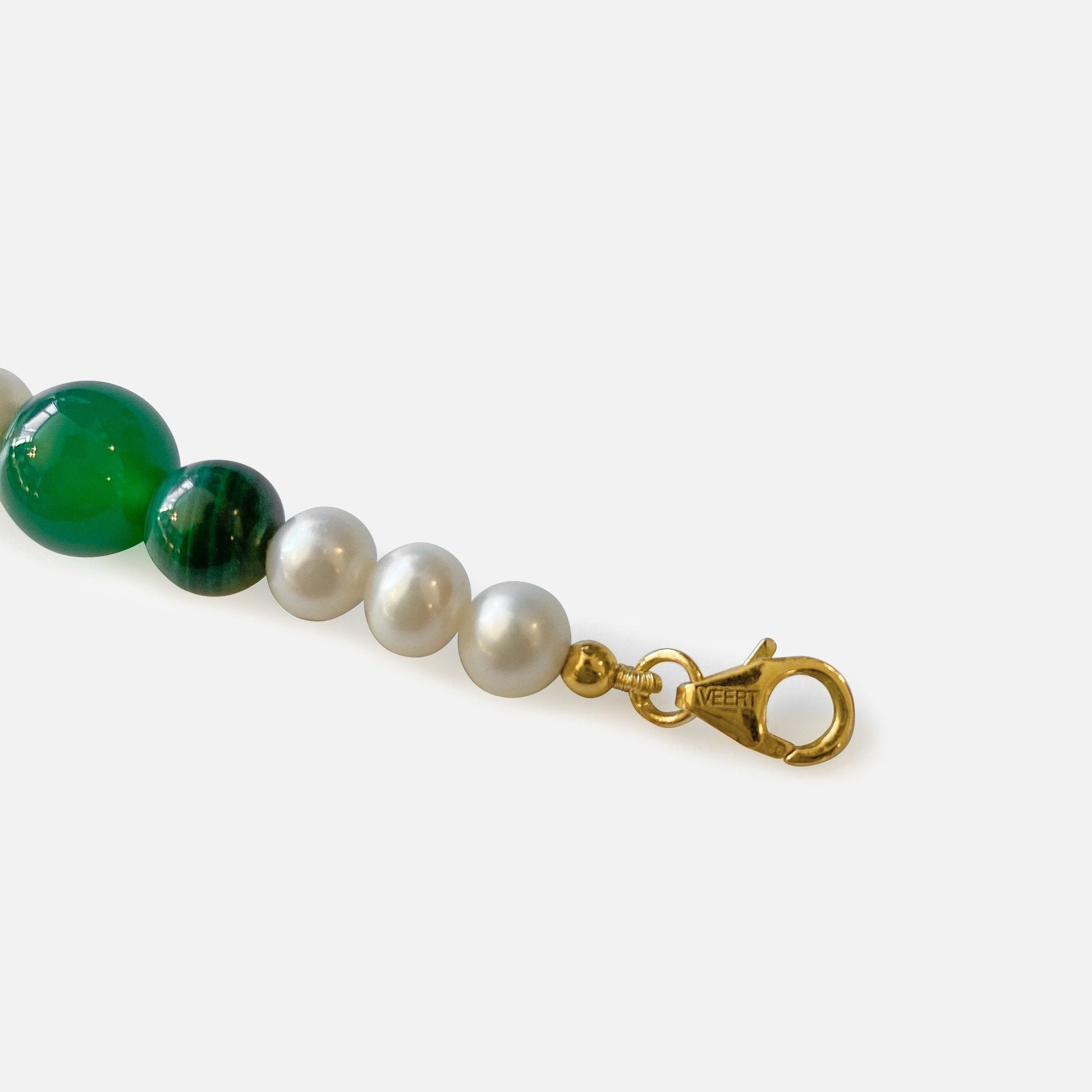 VEERT Freshwater Pearl Green Onyx Malachite Necklace - Green