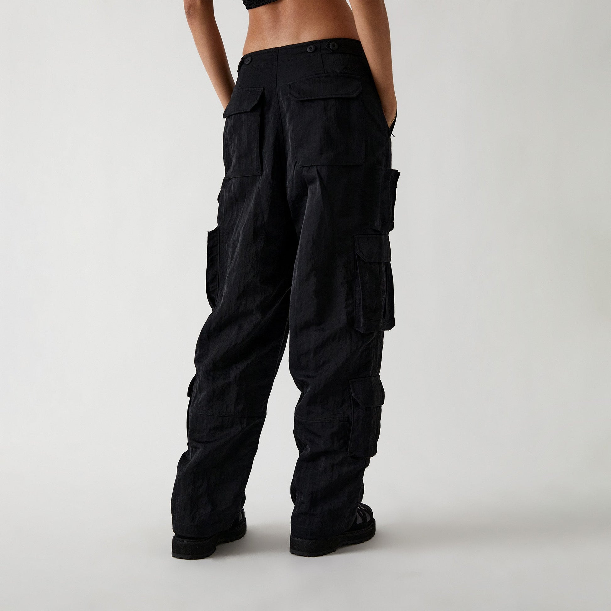 Kith Women Allyn Nylon Mid Rise Cargo - Black